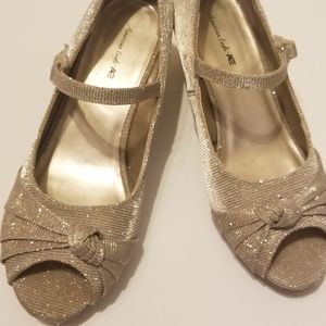 American Eagle Kids Shoes Size 3